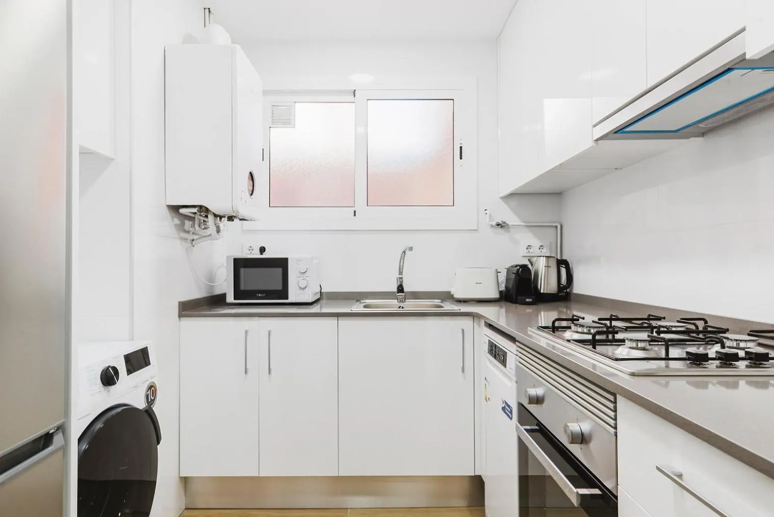 Blueground Sarria Ac Balcony Nr Pedralbes Bcn-173 Apartment Barcelona
